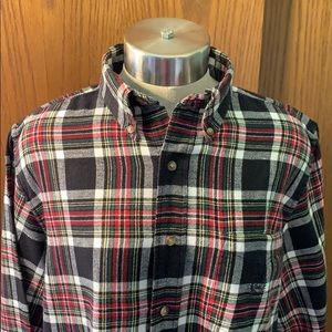 Great button down shirt, flannel size medium nice colors.